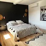 Bed and breakfast Le Cedre 1830 De Charme Et